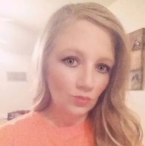 Meet your Posher, Kellie